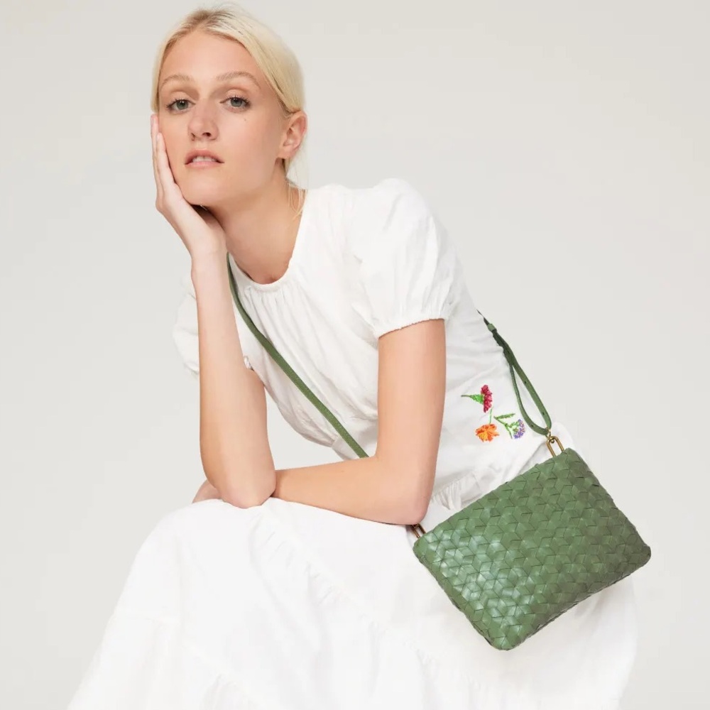 Madewell The Puff Woven Leather Crossbody Clutch Handbag Purse in Green Basil